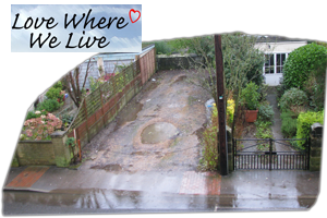 Land opposite 8 York Road - run down by TW Flats / TW Lettings