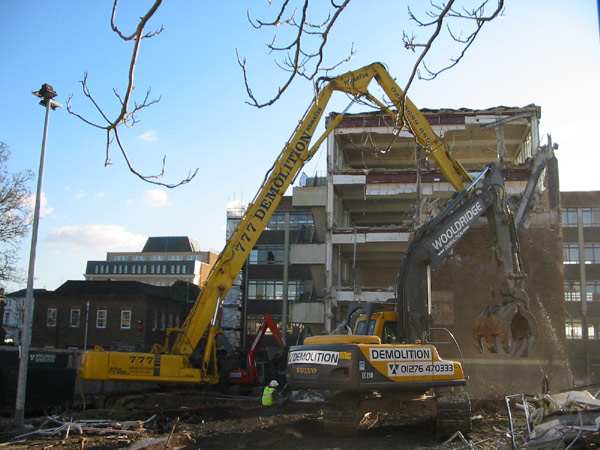 cala homes - wooldridge demolition - traffic management