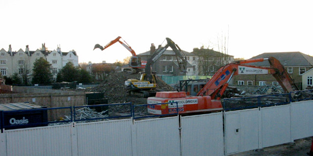 telephonehouse site - york road/church road - noise and pollution