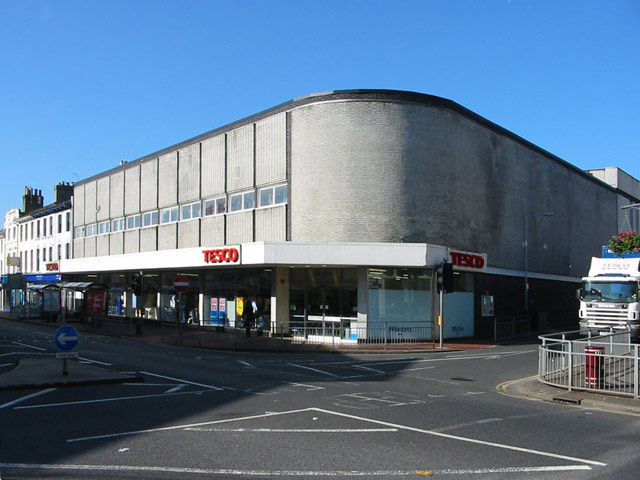 Tesco, Grosvenor Road/Hanover Road, Tunbridge Wells, 20.06.2003